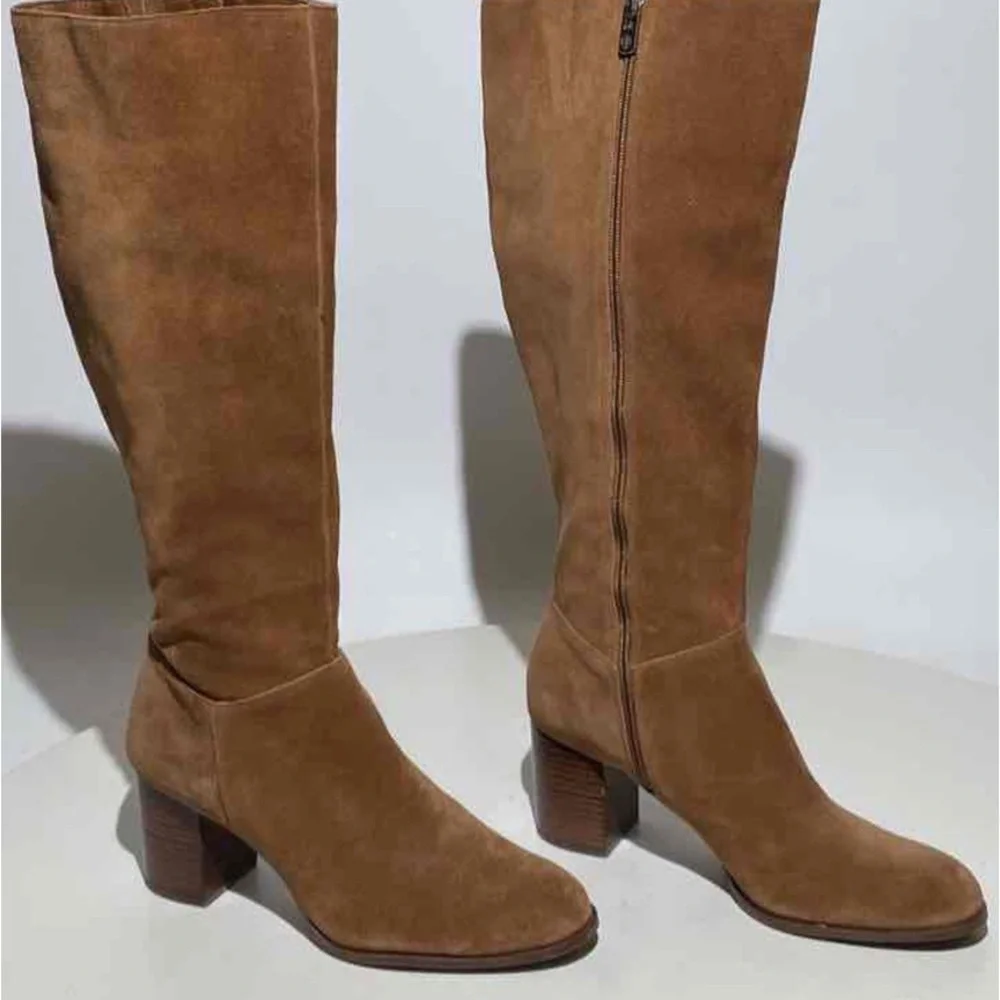 Thigh‎ high boots like new - Picture 2 of 7